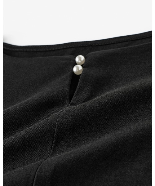 DoCLASSE( ドゥクラッセ)の「パールキーネック・5分袖/スーピマ・DoT(Tシャツ/カットソー・レディース・ダークネイビー/ホワイト/ブラック・M/L/S/LL/3L)」の7枚目の写真