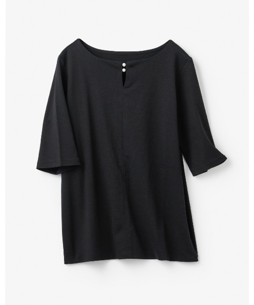 DoCLASSE( ドゥクラッセ)の「パールキーネック・5分袖/スーピマ・DoT(Tシャツ/カットソー・レディース・ダークネイビー/ホワイト/ブラック・M/L/S/LL/3L)」の8枚目の写真