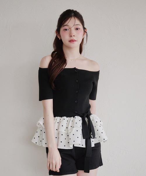 fupel(フぺル)の「multiway ribbon frill peplum off-shoulder short sleeve knit / マルチウェイリボンフリルペプラムオフショルダー半袖ニット(ニット/セーター・レディース・グレー/ブラック・FREE)」の6枚目の写真