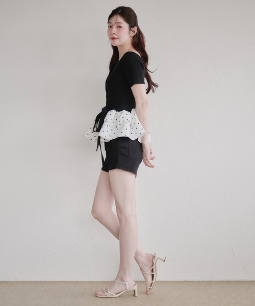 fupel(フぺル)の「multiway ribbon frill peplum off-shoulder short sleeve knit / マルチウェイリボンフリルペプラムオフショルダー半袖ニット(ニット/セーター・レディース・グレー/ブラック・FREE)」の10枚目の写真