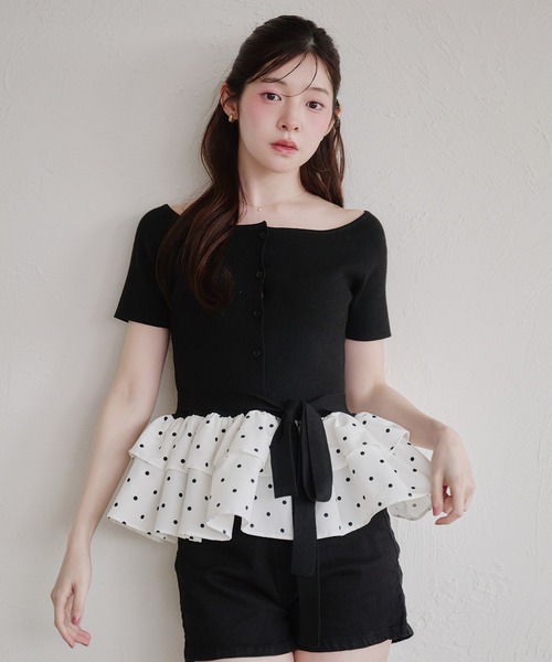 fupel(フぺル)の「multiway ribbon frill peplum off-shoulder short sleeve knit / マルチウェイリボンフリルペプラムオフショルダー半袖ニット(ニット/セーター・レディース・グレー/ブラック・FREE)」の5枚目の写真