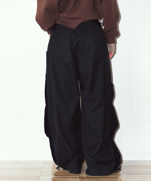 Cassette Chart(カセットチャート)の「【Knuth Marf】cling draped pants KM26EAG04(その他パンツ・レディース・ブラウン/ブラック・XS/M/S)」の3枚目の写真