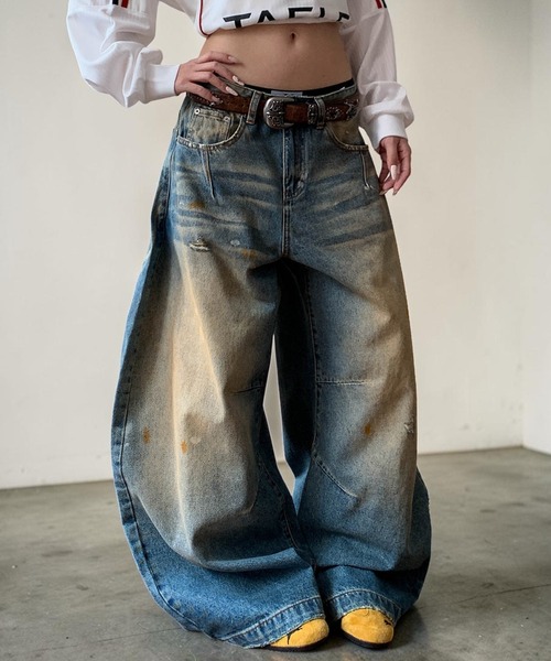 mushwear(マッシュウェア)の「ユーズド加工ワイドバギーデニムパンツ(デニムパンツ・メンズ・ブルー・XX-LARGE/LARGE/SMALL)」の1枚目の写真