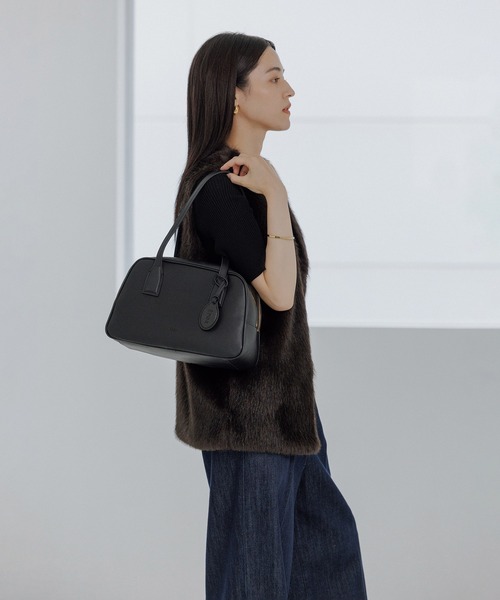 E'POR(エポール)の「【E'POR】TWO BOSTON BAG Medium/撥水・26AW新型(ハンドバッグ・レディース・ブラック/ダークブラウン・FREE)」の8枚目の写真