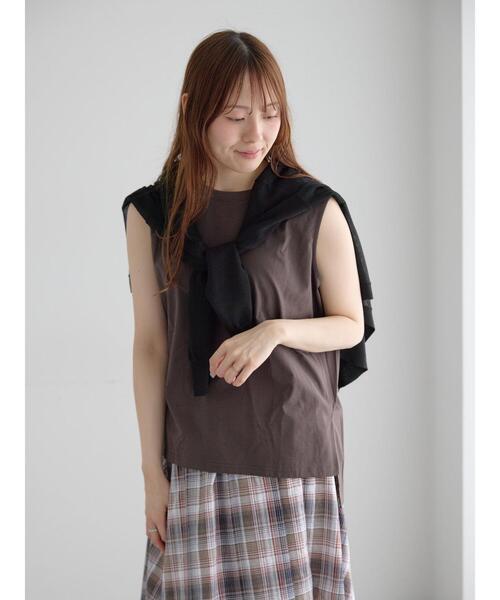Te chichi(テチチ)の「【接触冷感/UVカット】ノースリチュニック(Tシャツ/カットソー・レディース・チャコールグレー/レッド/オフホワイト/カーキ・F)」の12枚目の写真