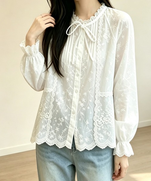 LUCPY(ラクピー)の「フラワー刺繍リボンレースシアーブラウス(シャツ/ブラウス・レディース・ホワイト/アイボリー・FREE)」の4枚目の写真