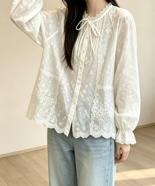 LUCPY(ラクピー)の「フラワー刺繍リボンレースシアーブラウス(シャツ/ブラウス・レディース・ホワイト/アイボリー・FREE)」の5枚目の写真