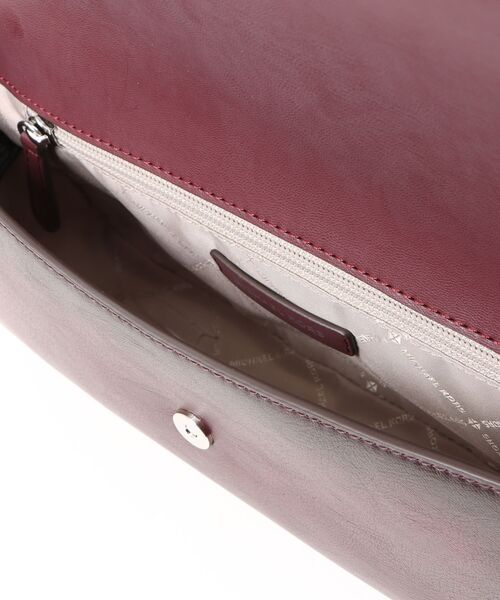 MICHAEL KORS(マイケルコース)の「KACEY MD CONV FLAP SHLDR(ショルダーバッグ・レディース・マルーン・FREE)」の4枚目の写真