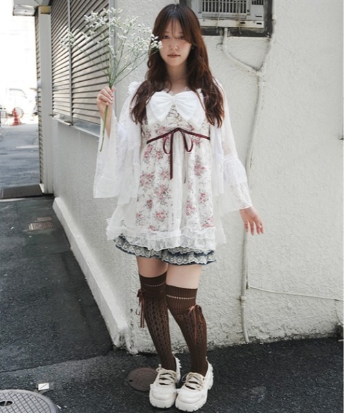 myu:loret(ミュウロレット)の「サテンローズ付レースパーカー(カーディガン/ボレロ・レディース・ピンク/ホワイト・FREE)」の10枚目の写真