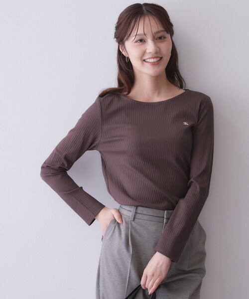 index(インデックス)の「【接触冷感/UVケア】テレコボートネックトップス《洗濯機OK》(Tシャツ/カットソー・レディース・ブラウン系その他/オフホワイト/ネイビー/ナチュラル/モスグリーン・34/36/38/44/40/42)」の10枚目の写真
