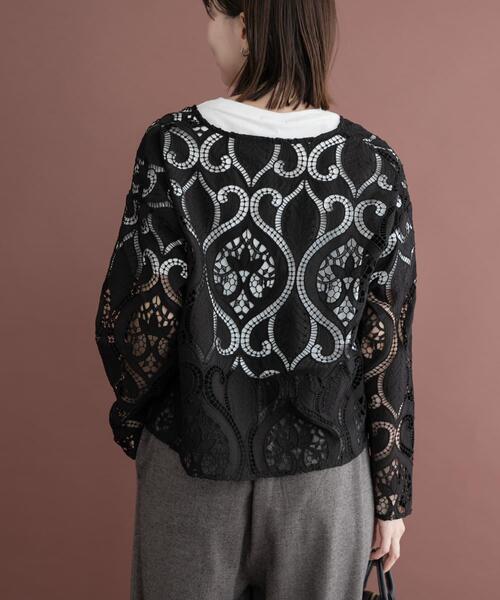 ITEMS URBANRESEARCH(アイテムズ アーバンリサーチ)の「カットワークレースブラウス(シャツ/ブラウス・レディース・ホワイト/ブラック/ブラウン・FREE)」の15枚目の写真