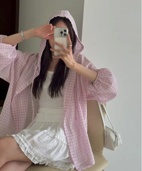 WEGO(ウィゴー)の「フード付きチェック柄シャツ薄手アウター/羽織り(シャツ/ブラウス・レディース・ピンク/ブルー/ブラック・FREE)」の17枚目の写真