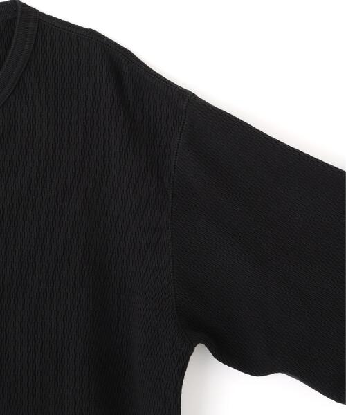 AVIREX(アヴィレックス)の「《直営店限定》HONEYCOMB HENRY L/S RIB T-SHIRT / ハニカム ヘンリー 長袖Tシャツ / AVIREX / アヴィレックス(Tシャツ/カットソー・メンズ・ブラック/キナリ・M/2XL/XL/L)」の8枚目の写真