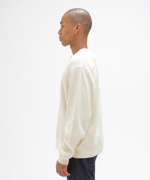 AVIREX(アヴィレックス)の「《直営店限定》HONEYCOMB HENRY L/S RIB T-SHIRT / ハニカム ヘンリー 長袖Tシャツ / AVIREX / アヴィレックス(Tシャツ/カットソー・メンズ・ブラック/キナリ・M/2XL/XL/L)」の14枚目の写真