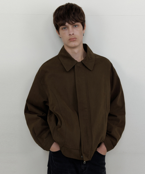 WEDNESDAY OASIS(ウェンズデーオアシス)の「パネルツイルポケットジャンパー_KHAKI BROWN(WCB6OT05)(ブルゾン・メンズ・カーキブラウン・MEDIUM/LARGE)」の3枚目の写真