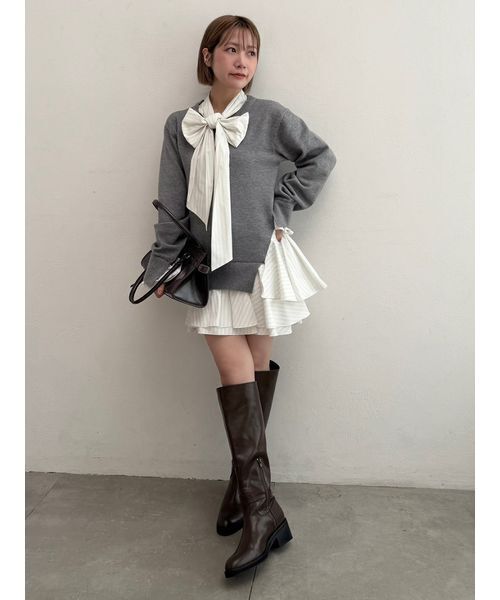 LILY BROWN(リリーブラウン)の「ボウタイリボンニットミニワンピース(ワンピース・レディース・ネイビー/グレー/ブラック・F)」の17枚目の写真