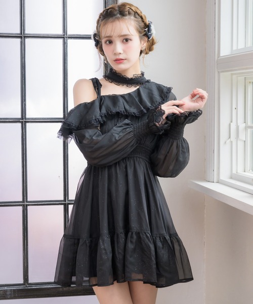 couture BY ROJITA(クチュールバイロジータ)の「ワンショル花柄ミニ丈ワンピース(ワンピース・レディース・アイボリー/ブルー/ブラック・FREE)」の5枚目の写真
