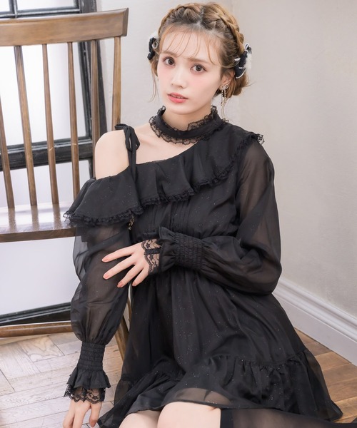 couture BY ROJITA(クチュールバイロジータ)の「ワンショル花柄ミニ丈ワンピース(ワンピース・レディース・アイボリー/ブルー/ブラック・FREE)」の8枚目の写真