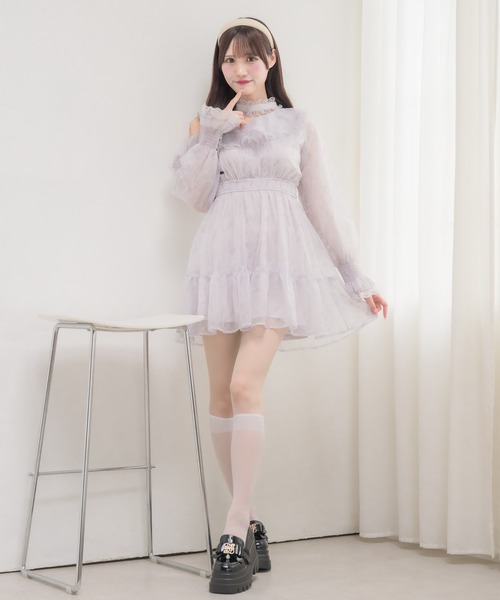 couture BY ROJITA(クチュールバイロジータ)の「ワンショル花柄ミニ丈ワンピース(ワンピース・レディース・アイボリー/ブルー/ブラック・FREE)」の15枚目の写真