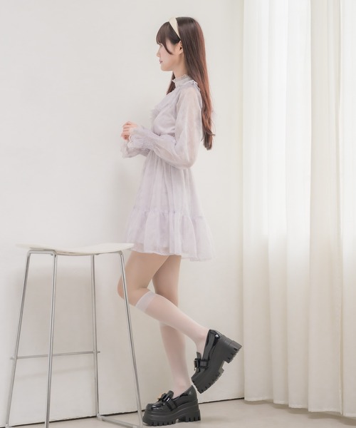 couture BY ROJITA(クチュールバイロジータ)の「ワンショル花柄ミニ丈ワンピース(ワンピース・レディース・アイボリー/ブルー/ブラック・FREE)」の17枚目の写真