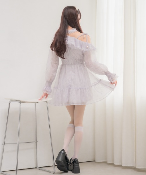 couture BY ROJITA(クチュールバイロジータ)の「ワンショル花柄ミニ丈ワンピース(ワンピース・レディース・アイボリー/ブルー/ブラック・FREE)」の18枚目の写真