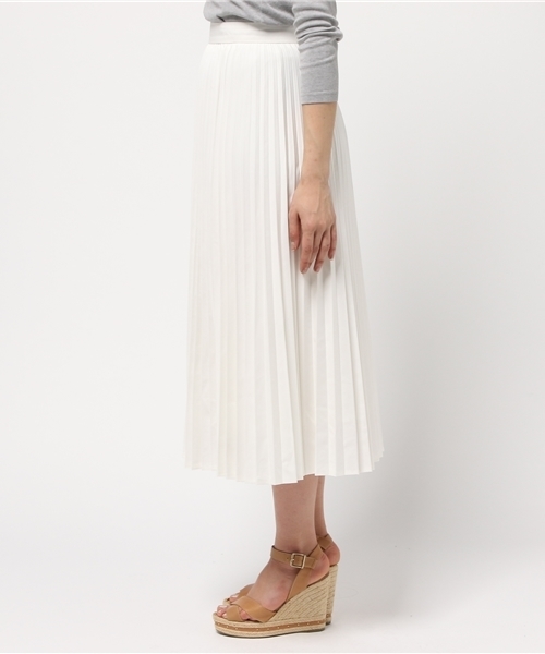 MOUSSY（マウジー）の「TR LONG PLEATS SK/F（スカート・レディース・オフホワイト/ライトブルー/ライトベージュ・1/2）」の5枚目の写真