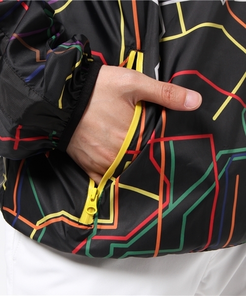 PUMA（プーマ）の「PUMA X DR T7 SAVANNAH（ナイロンジャケット・メンズ・ホワイト/ブラック・X-SMALL/SMALL/MEDIUM/LARGE）」の7枚目の写真