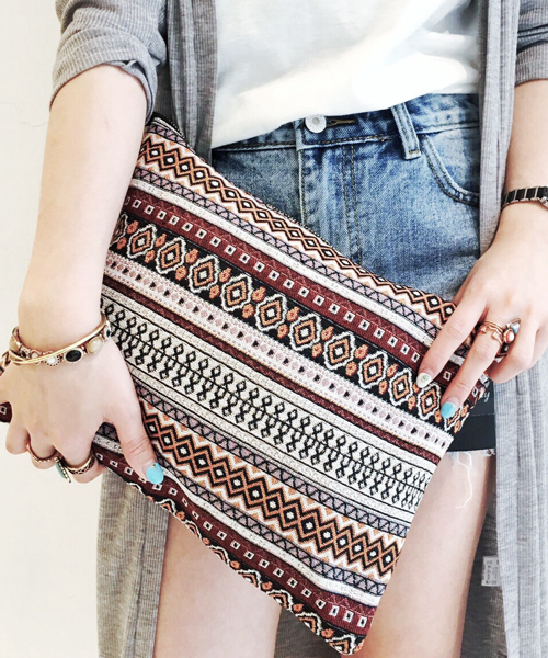 SpRay(スプレイ)の「JQ2WAYクラッチ/ジャガードクラッチ/2WAY(クラッチバッグ・レディース・ブルー/ホワイト×ブラック/ブラック/オレンジ/ベージュ/ネイビー・FREE)」の6枚目の写真