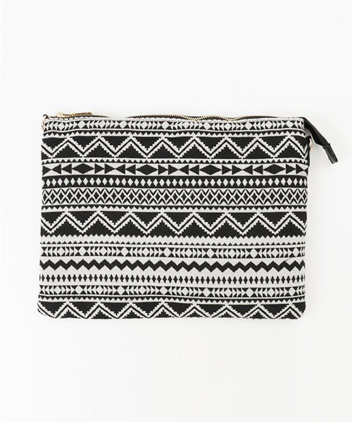 SpRay(スプレイ)の「JQ2WAYクラッチ/ジャガードクラッチ/2WAY(クラッチバッグ・レディース・ブルー/ホワイト×ブラック/ブラック/オレンジ/ベージュ/ネイビー・FREE)」の2枚目の写真