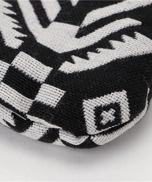 SpRay(スプレイ)の「JQ2WAYクラッチ/ジャガードクラッチ/2WAY(クラッチバッグ・レディース・ブルー/ホワイト×ブラック/ブラック/オレンジ/ベージュ/ネイビー・FREE)」の11枚目の写真