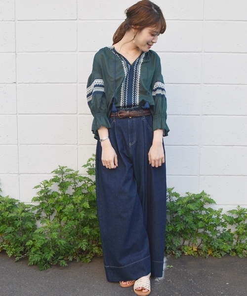 SHIPS(シップス)の「エンブロイダリーパフスリーブブラウス◇(シャツ/ブラウス・レディース・ライトブルー/オフホワイト/グリーン・ONE SIZE)」の10枚目の写真