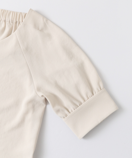 URBAN RESEARCH（アーバンリサーチ）の「 UR オフショル袖折り返しカフスブラウス（シャツ/ブラウス・レディース・オフホワイト/ライトブルー/ライトピンク/ベージュ・FREE）」の19枚目の写真