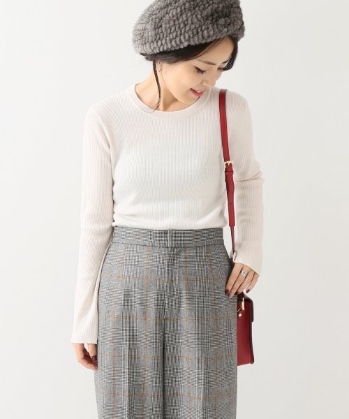 Spick & Span（スピックアンドスパン）の「WASHABLE WOOL リブCREW◆（ニット/セーター・レディース・ブラック/レッド/マスタード/ブラック×ホワイト/ナチュラル・FREE）」の4枚目の写真