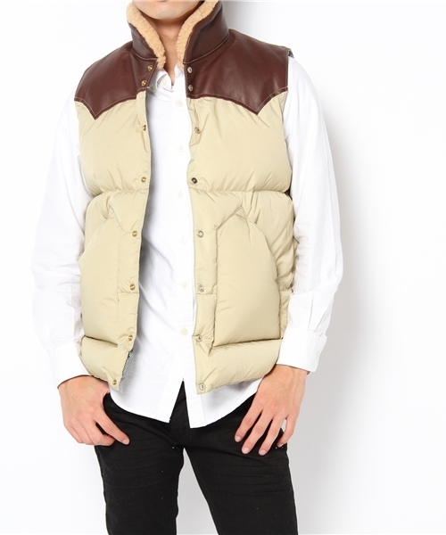 HYSTERIC GLAMOUR(ヒステリックグラマー)の「ROCKY MOUNTAIN×HYSTERIC CHRISTYベスト(ベスト・メンズ・ベージュ・SMALL/MEDIUM)」の4枚目の写真