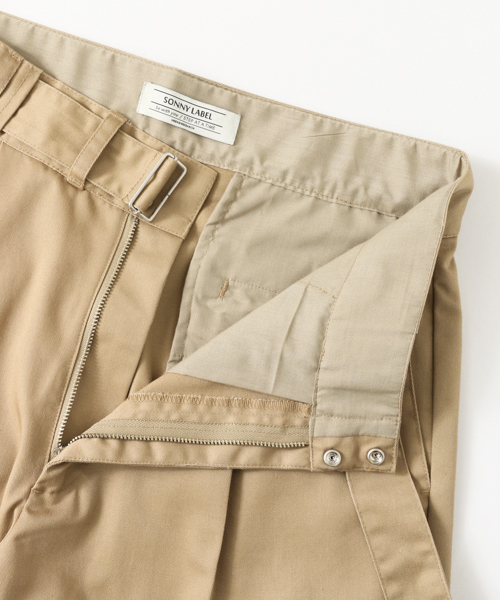 URBAN RESEARCH Sonny Label(アーバンリサーチサニーレーベル)の「TCチノワイドパンツ(その他パンツ・メンズ・ブラック/ベージュ・MEDIUM/LARGE)」の11枚目の写真