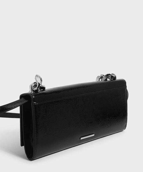 CHARLES & KEITH（チャールズ & キース）の「チェーンハンドルフロントフラップクラッチ / CHAIN HANDLE FRONT FLAP CLUTCH（クラッチバッグ・レディース・ブラック/オリーブ/アイボリー・M）」の6枚目の写真
