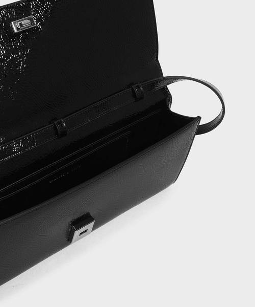 CHARLES & KEITH（チャールズ & キース）の「チェーンハンドルフロントフラップクラッチ / CHAIN HANDLE FRONT FLAP CLUTCH（クラッチバッグ・レディース・ブラック/オリーブ/アイボリー・M）」の7枚目の写真