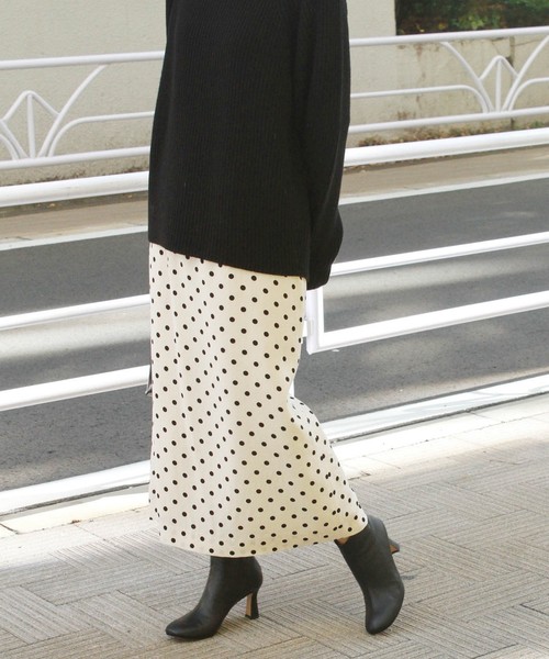 journal standard L'essage（ジャーナルスタンダードレサージュ）の「ヴィスコースドットスカート◆（スカート・レディース・ブラック/ナチュラル・36/38）」の13枚目の写真