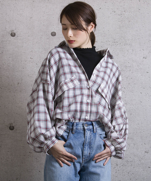 LUGG NAGG(ラグナグ)の「【Jewelobe/ ジュエローブ】 ボリュームスリーブチェックシャツ(シャツ/ブラウス・レディース・ネイビー/レッド/オフホワイト・FREE)」の2枚目の写真