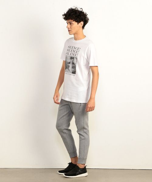 ARMANI EXCHANGE(アルマーニエクスチェンジ)の「【A|Xアルマーニ エクスチェンジ】メッセージ&フォトデザイン クルーネック半袖Tシャツ(Tシャツ/カットソー・メンズ・ホワイト/ブラック・SMALL/MEDIUM/LARGE/X-LARGE/X-SMALL)」の4枚目の写真