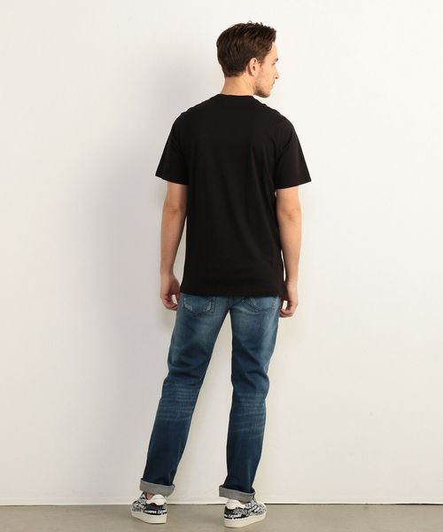 ARMANI EXCHANGE(アルマーニエクスチェンジ)の「【A|Xアルマーニ エクスチェンジ】メッセージ&フォトデザイン クルーネック半袖Tシャツ(Tシャツ/カットソー・メンズ・ホワイト/ブラック・SMALL/MEDIUM/LARGE/X-LARGE/X-SMALL)」の12枚目の写真