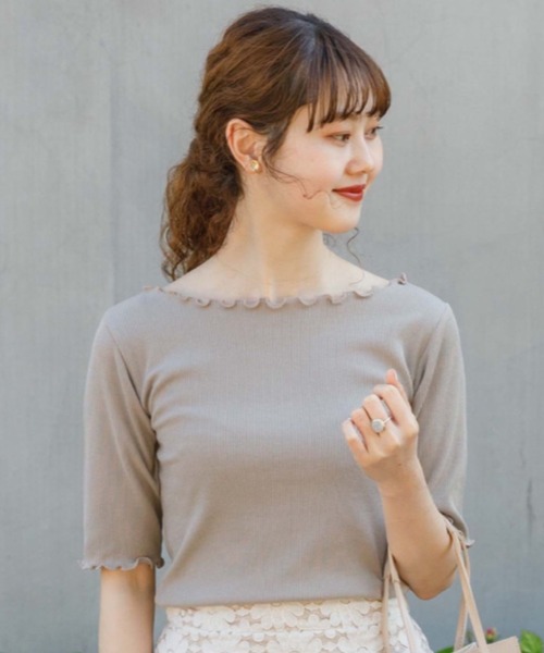 flower(フラワー)の「メロウリブティーズ(Tシャツ/カットソー・レディース・アイボリー/グレー/パープル/ベージュ/ブラウン・FREE)」の4枚目の写真