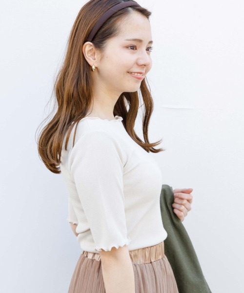 flower(フラワー)の「メロウリブティーズ(Tシャツ/カットソー・レディース・アイボリー/グレー/パープル/ベージュ/ブラウン・FREE)」の2枚目の写真