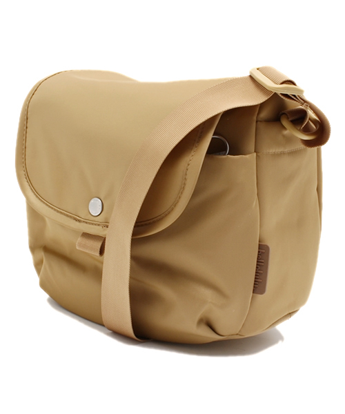 hellolulu×B：MING / カメラバッグ（大） B:MING by BEAMS（ビーミングバイビームス）の「 hellolulu×B：MING