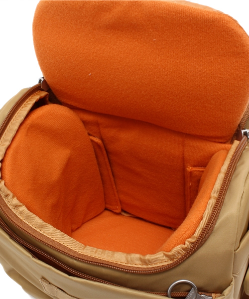 hellolulu×B：MING / カメラバッグ（大） B:MING by BEAMS（ビーミングバイビームス）の「 hellolulu×B：MING