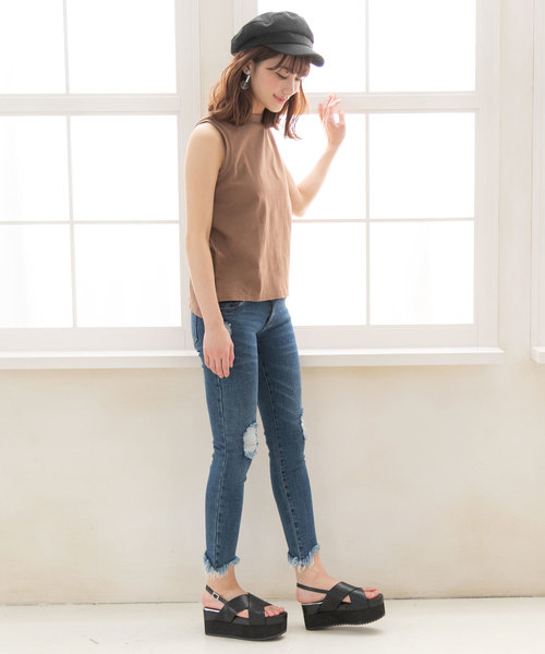Newlyme（ニューリーミー）の「厚底スリングバックデザインサンダル（サンダル・レディース・ホワイト/ブラック/ブラック×ブラック/シルバー系その他・23㎝/25㎝/23.5㎝/24.5㎝/24㎝）」の12枚目の写真