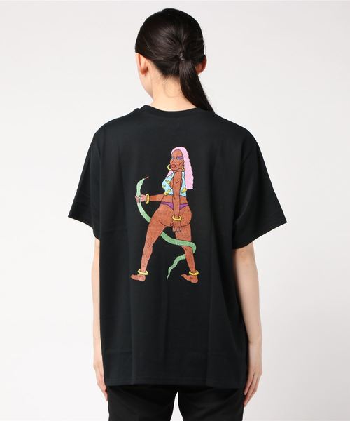 PUNYUS（プニュズ）の「ネオアマゾネスTシャツ（Tシャツ/カットソー・レディース・ホワイト/ブラック・3/4）」の4枚目の写真