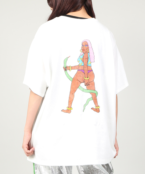 PUNYUS（プニュズ）の「ネオアマゾネスTシャツ（Tシャツ/カットソー・レディース・ホワイト/ブラック・3/4）」の3枚目の写真