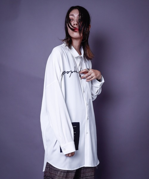 AFYF（エーエフワイエフ）の「【ビッグシルエット】BACKZIP SHIRT/ビッグシルエット バックジップシャツ（シャツ/ブラウス・メンズ・サックスブルー/ブラック/ホワイト/ホワイト系その他/ダークグリーン/ワインレッド/ブラック系その他/グレー系その他2/グレー系その他/オフホワイト/ブルー系その他2/ブルー系その他/ライトベージュ/レッド系その他2/ブラック系その他2/グリーン系その他/レッド系その他/ホワイト系その他2/ブラック系その他3・FREE）」の5枚目の写真