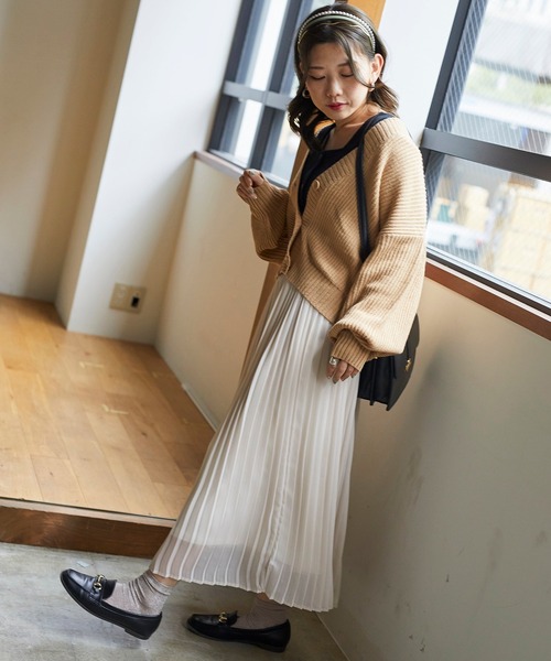 WEGO（ウィゴー）の「WEGO/【WEB限定】ショートリブボリューム袖カーディガン（カーディガン/ボレロ・レディース・アイボリー/ブラック/ベージュ/パープル/ピンク/マスタード/ホワイト/グリーン系その他・FREE）」の11枚目の写真